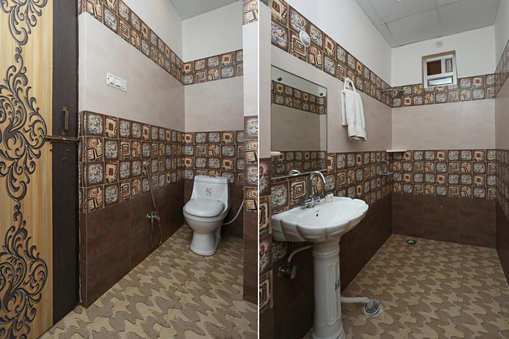 Oyo Flagship Hotel Krishna Chinhat Zewnętrze zdjęcie
